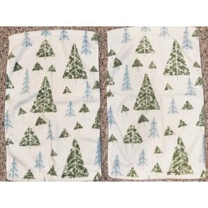 Rare Nautica Home Tree Farm Green Pine Tree Cotton Fingertip Towels Set of 2